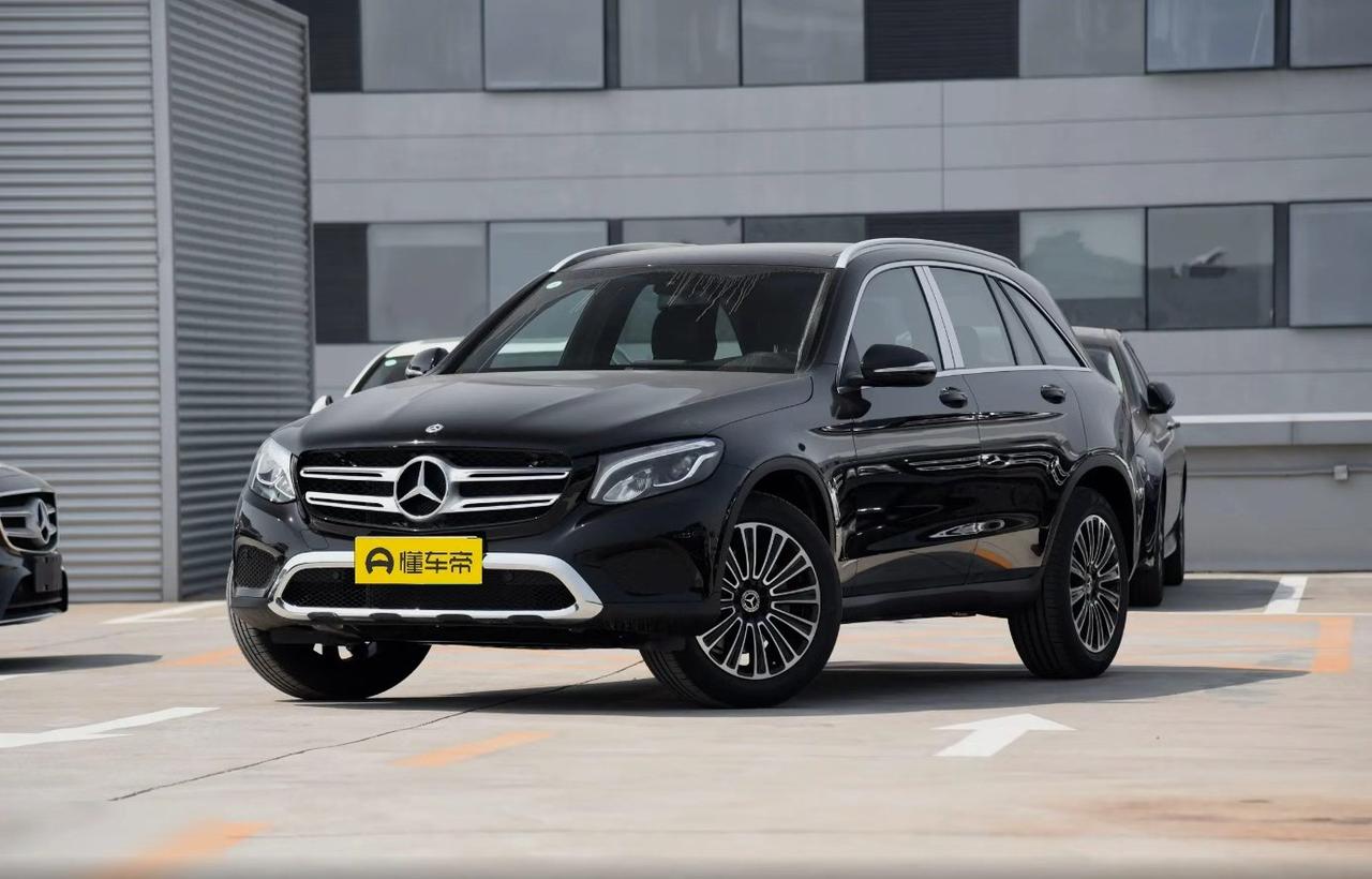 最近老有朋友私信我：“预算15万左右，想买辆体面点的SUV，二手奔驰GLC能冲吗