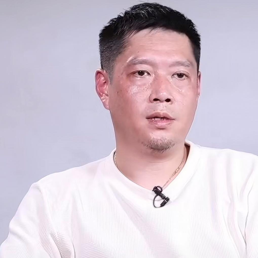 有人说、孙颖莎的教练邱贻可有个世界第一的徒弟，真是捡到宝了，做梦都会笑醒。其实，