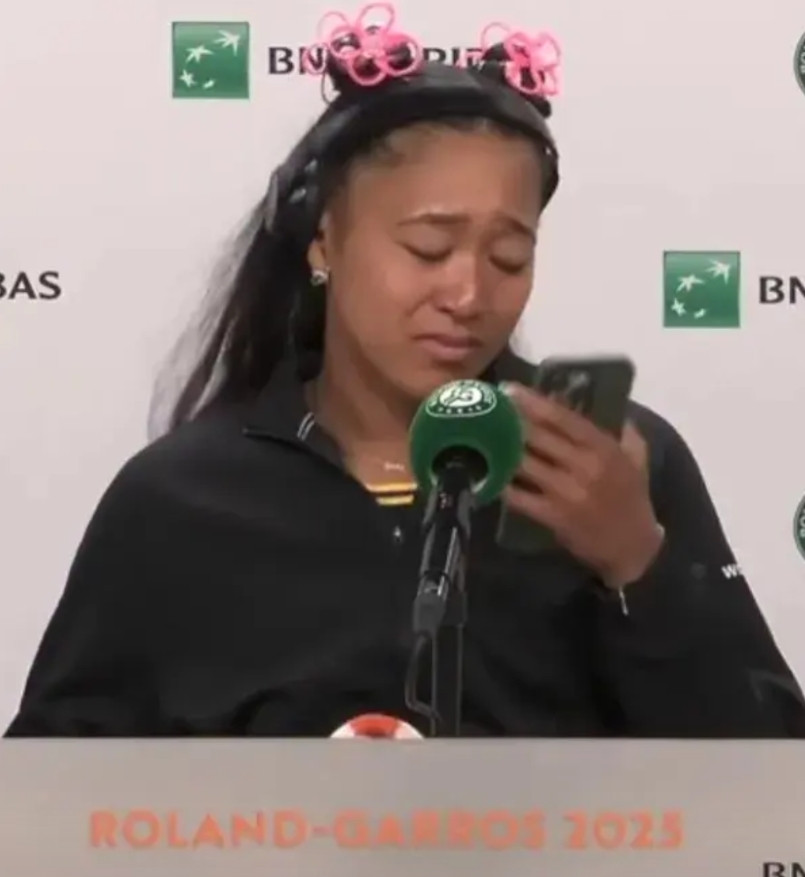 大坂直美在法网首轮输球后痛哭流涕爆粗口的画面流出后，让很多人惊讶又为之动容！