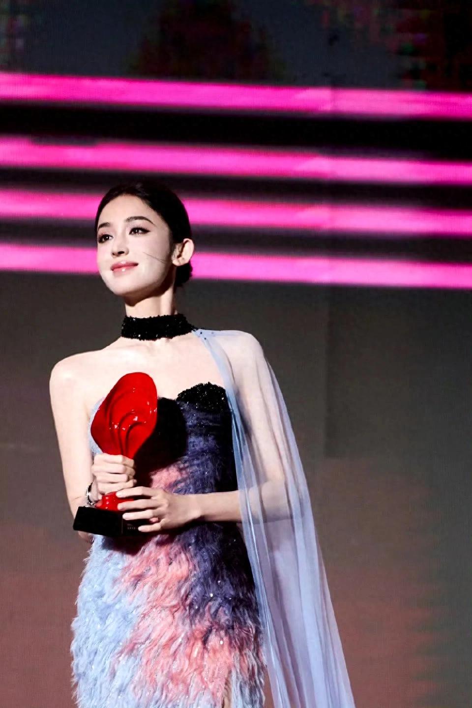 古力娜扎活动现场美图送达，请查收