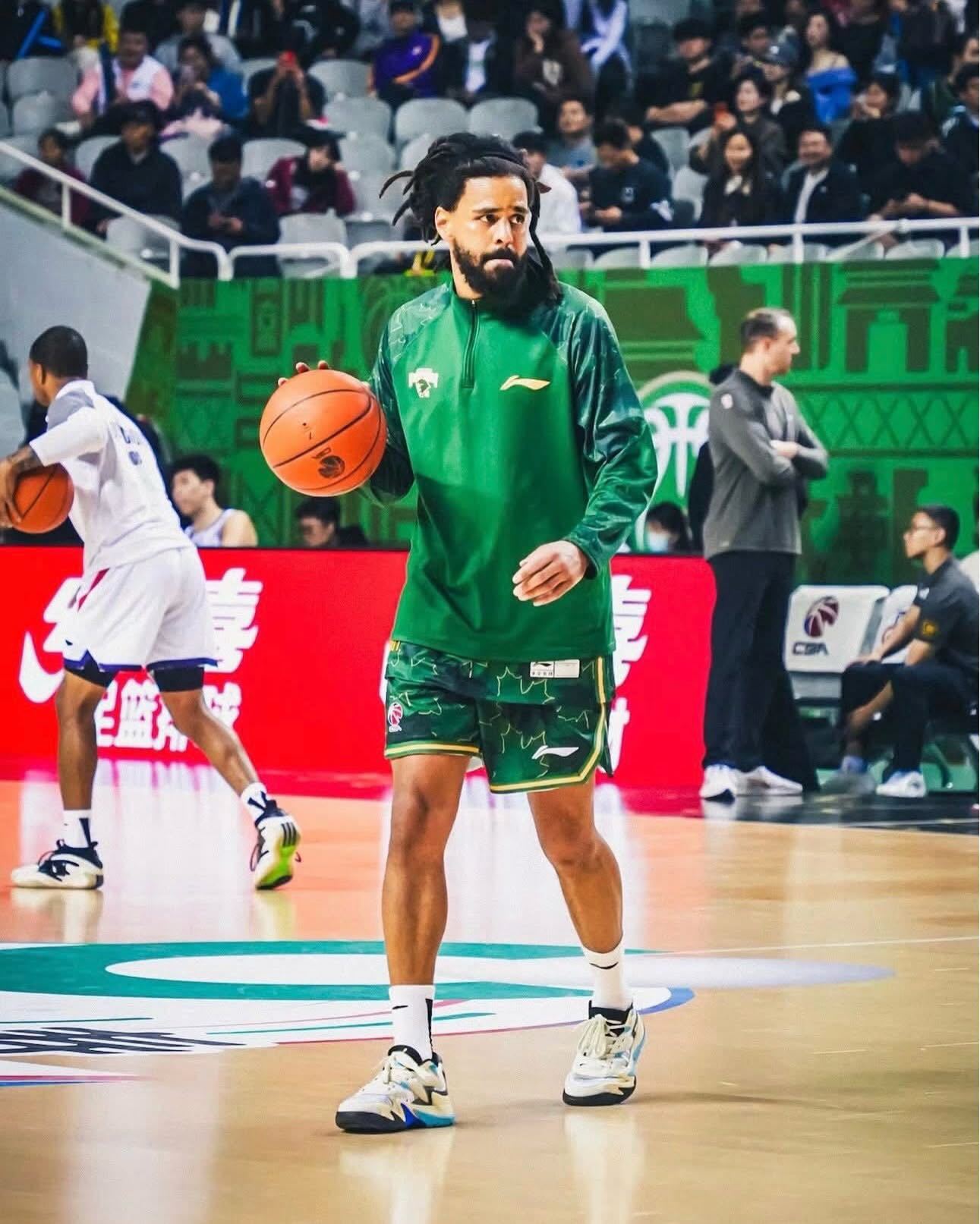 J-Cole因工作签证问题已启程回国，本次CBA联赛之旅仅代表南京队参加一场比赛