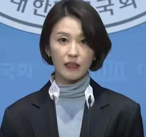 胆子太大了！一名韩国女专家曾在节目中表示，韩国根本就不算是真正的强国，整个国家从