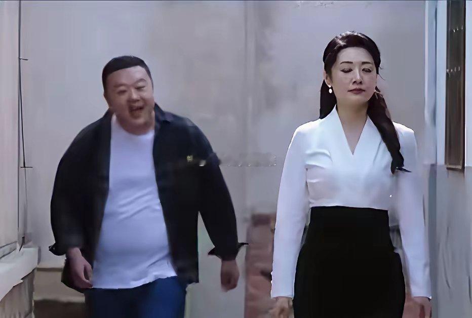 周涛演的短剧年龄大了点但是，身材确实好看
