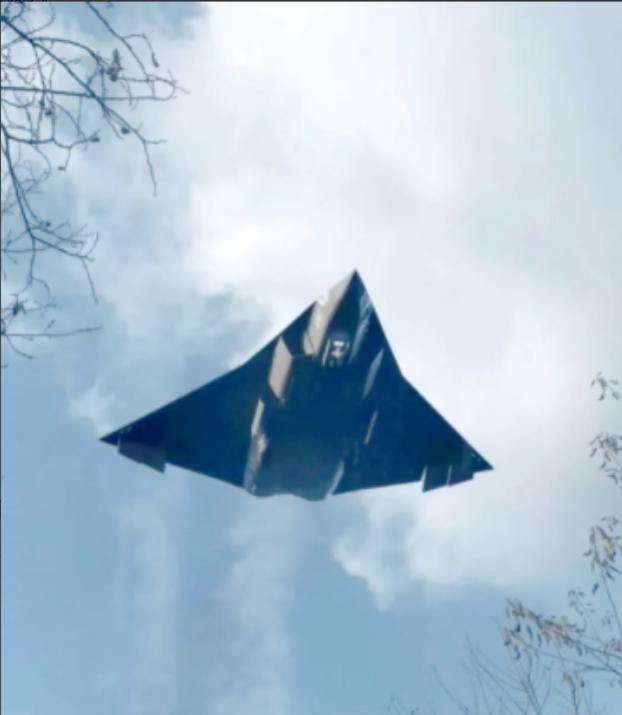 我国新一代远程战略轰炸机要亮相了？10月8日，我国航空工业一飞院召开了一场动员大