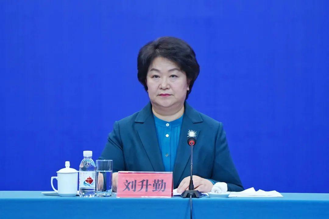 一天之内，山东连查三厅官，分别是青岛市委常委、宣传部部长刘升勤，曾担任过泰安市人