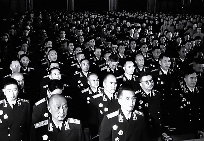 1951年，特务张树桥落网后，面对审讯时突然仰头大笑：“我的同伙？说出来吓死你们