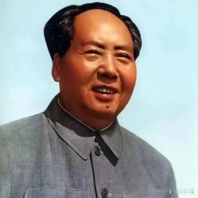 毛泽东鼓励下一代的一句话：好好学习，天天向上。毛泽东号召全社会的一句话：向雷锋