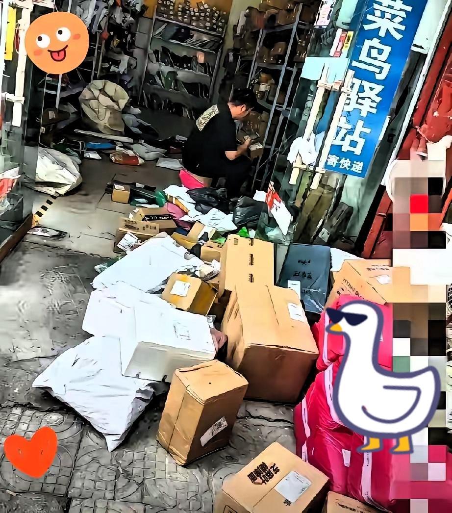 我花15万接手一个快递驿站，开了一个多月，现在的收入支出跟大家说一下，每天大概1