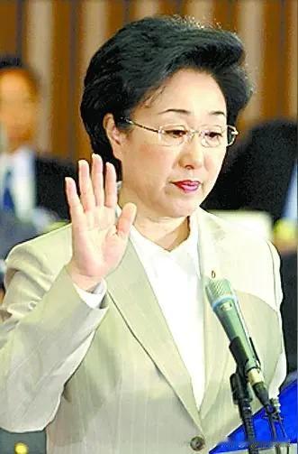政坛风向悄然转变，韩国政坛即将迎来历史性时刻。谁能想到阔别二十年之后，该国有望再