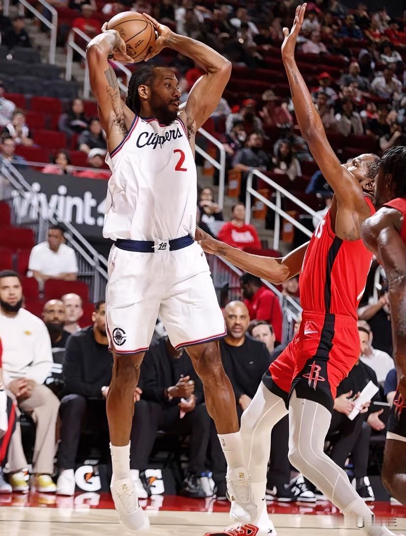 火箭输快船，小卡赢了杜兰特。1，背靠背两场球8节比赛，小卡只打好了一节，而仅