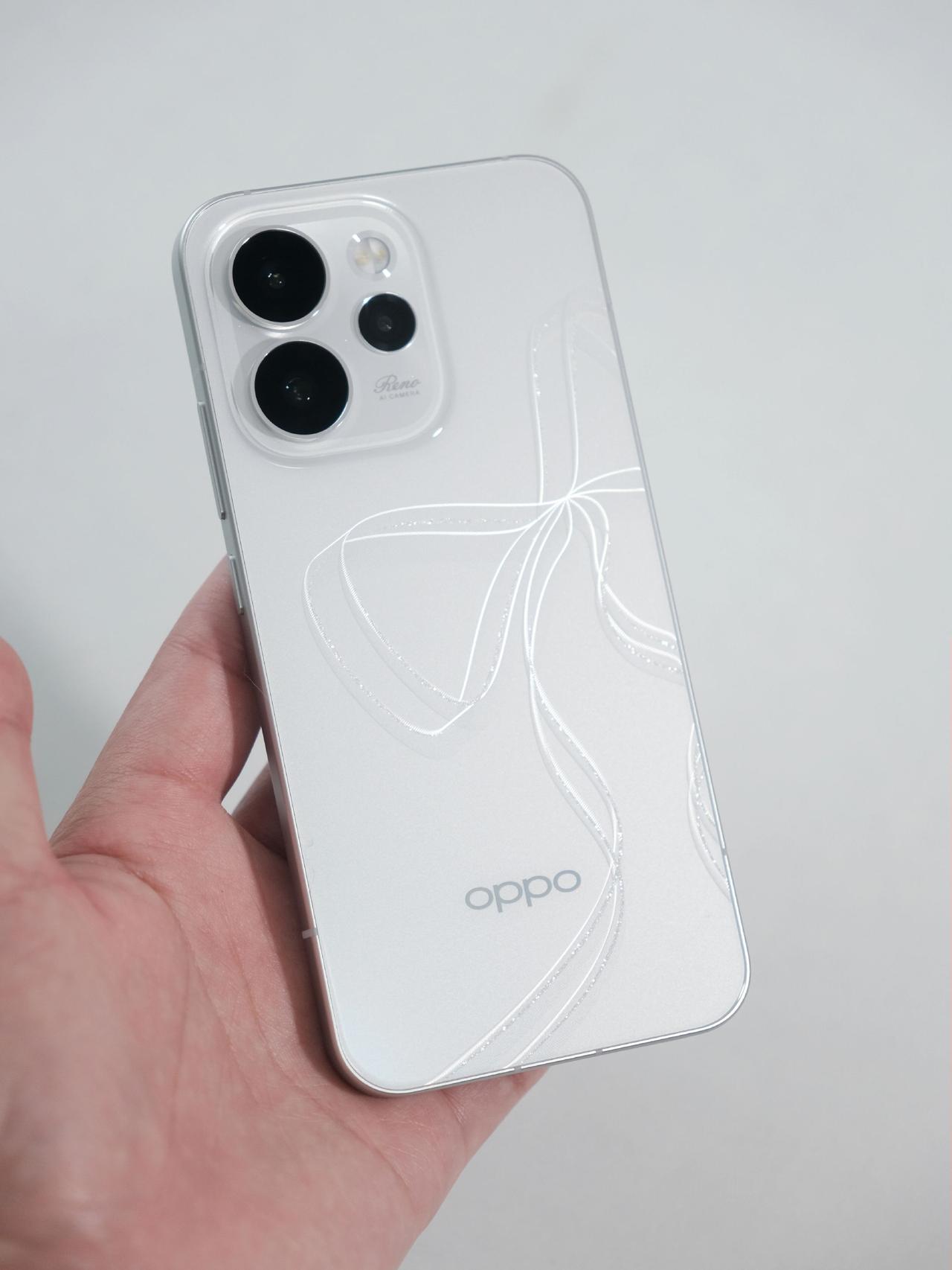 标准版6.32英寸小屏真的好舒服！专属镌刻只在OPPO商城哟！数码科技数码