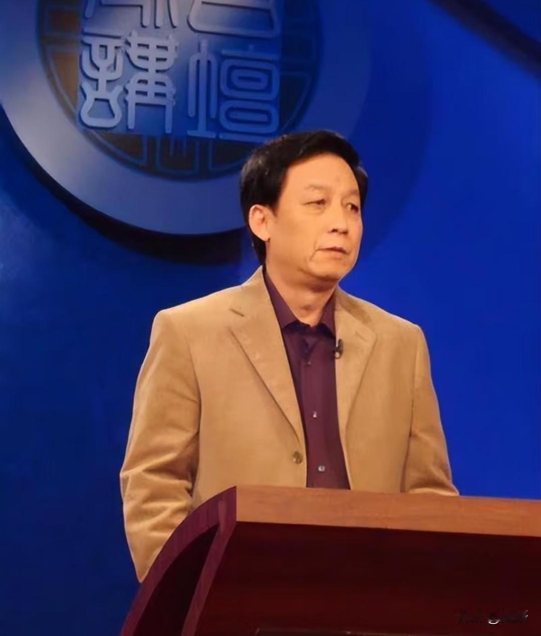 易中天教授曾说："再过若干年，我们都将离去，对这个世界来说，我们彻底变成了虚无。