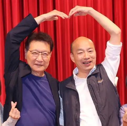 韩国瑜的真面目藏不住了中国国民党主席再生变数，今天赵少康表态了，要和郝龙斌比民
