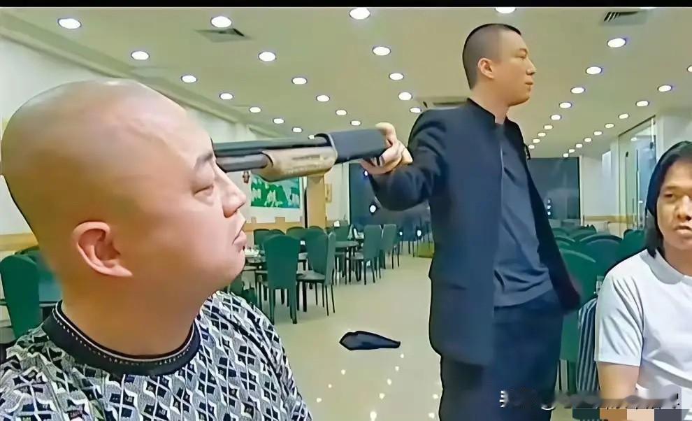 估计就连孙红雷本人也没想到吧，他多年以前在电视剧《征服》里面的一张剧照，最近又引