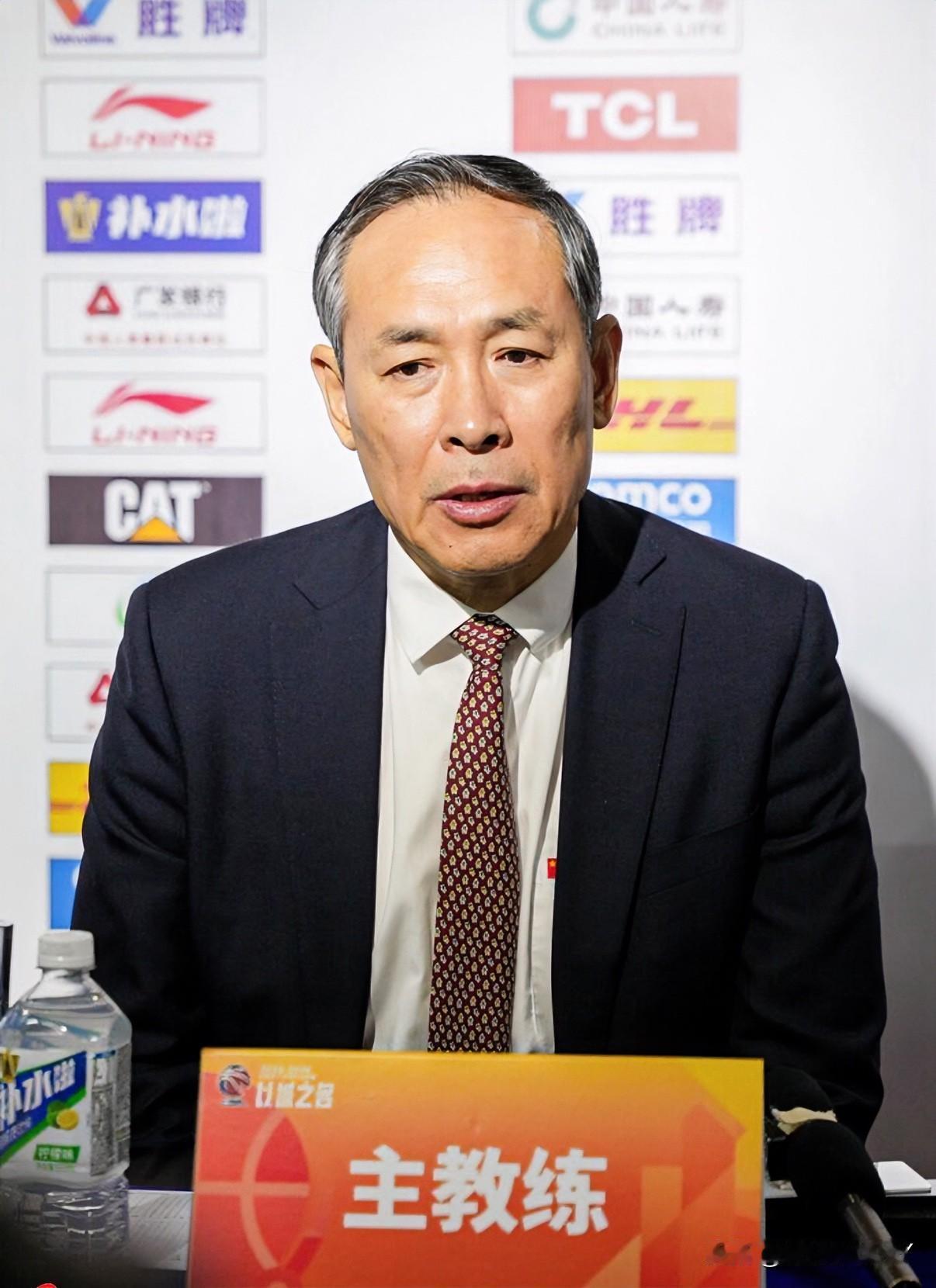 许利民啊许利民，你真的是太敢说了吧，都已经59岁的人，竟然还说输球收获非常