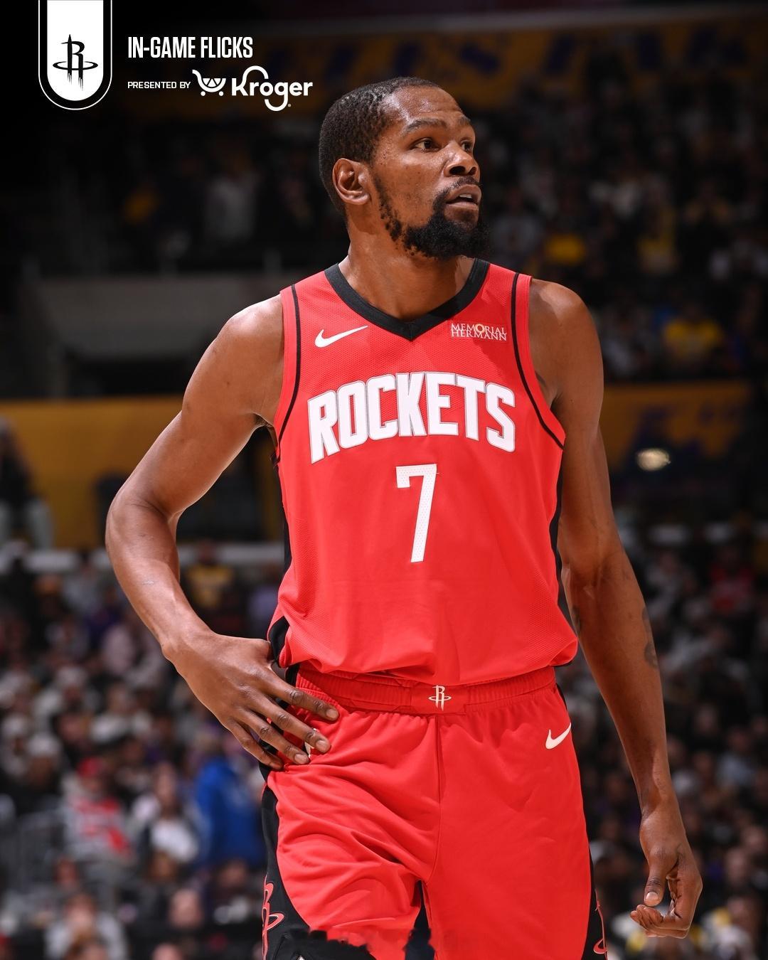 37岁的杜兰特本赛季出战26场比赛，场均25.2分5篮板4.2助攻1盖帽，投篮命