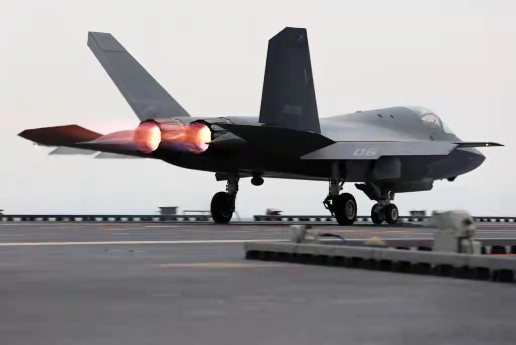 只能飞7分钟？台媒称歼-35只是半成品，不具备持久作战能力近日，台湾部分媒体突然