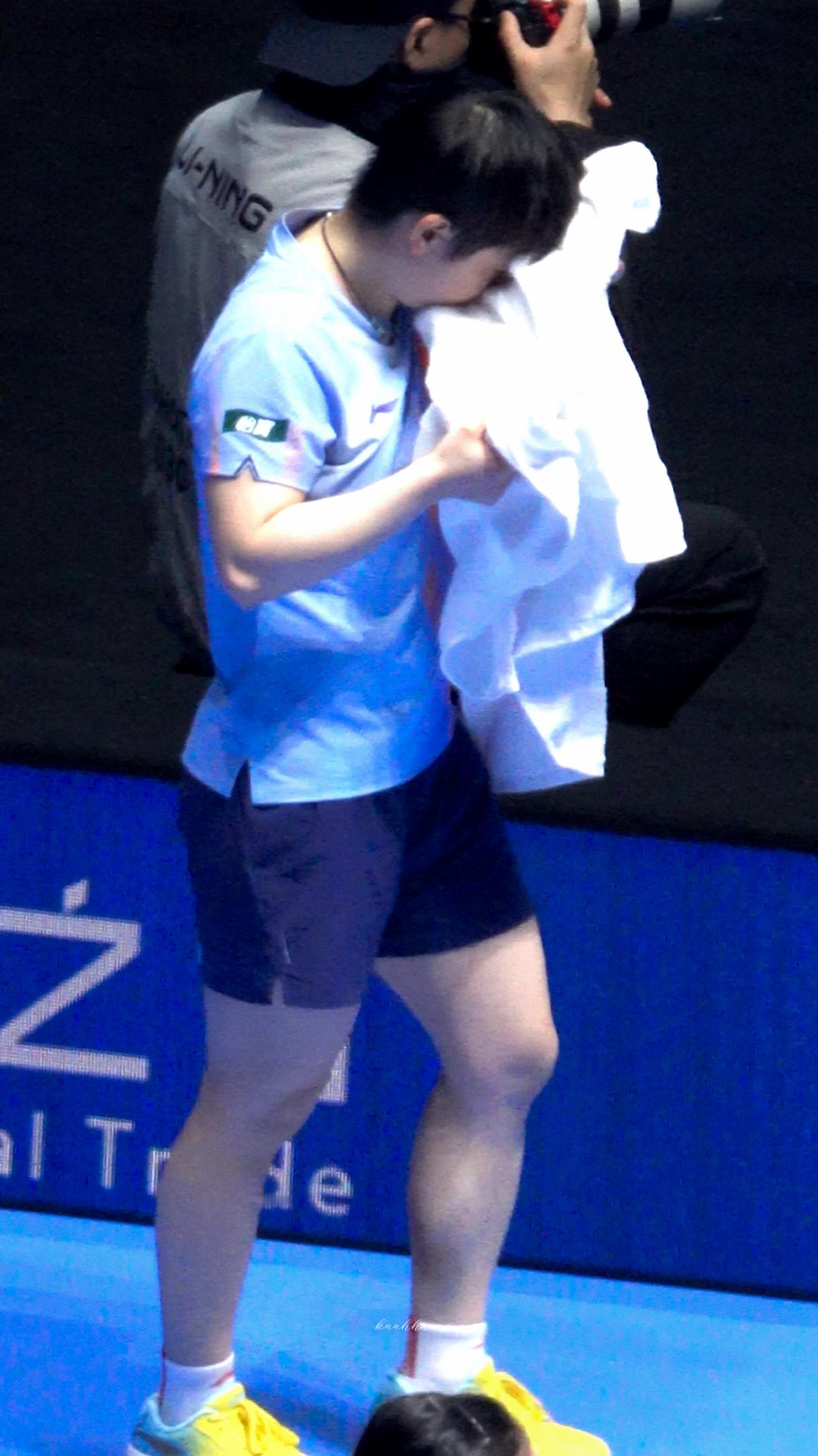 小猪咪洗脸呼噜呼噜🤏🏻2602071/4