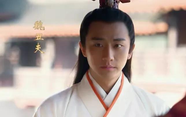 公元前265年，宣太后芈月病重，要男宠魏丑夫殉葬，大臣庸芮问了个问题，芈