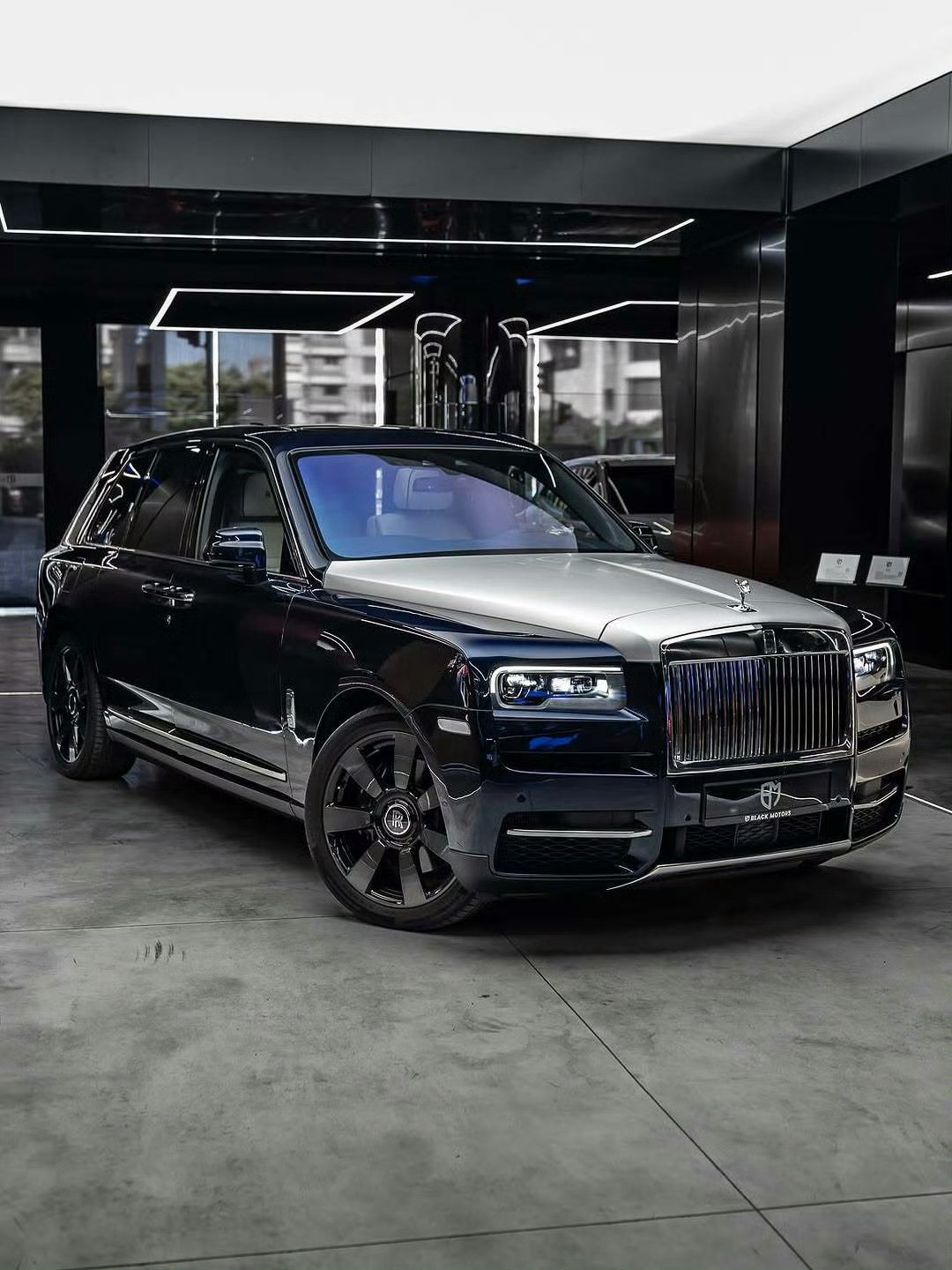 劳斯莱斯Cullinan[墨镜][墨镜]​​​