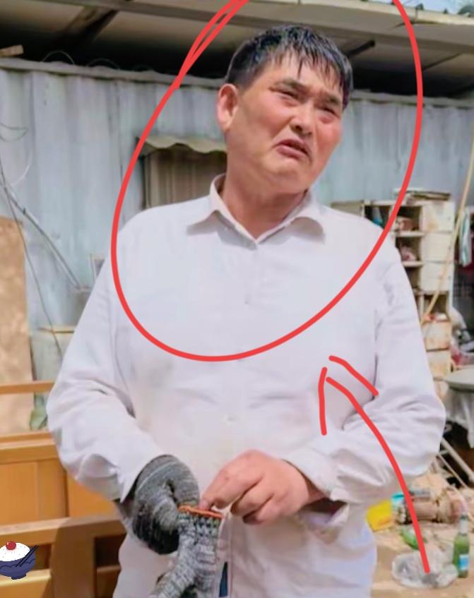 看完大衣哥最新的采访，很多人都在默默为朱小伟捏了一把冷汗！大衣哥已经正式和儿子