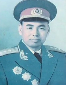 1979年，许世友要求163师师长边贵祥放了越南俘虏，谁知边贵祥直接拒绝：“罢