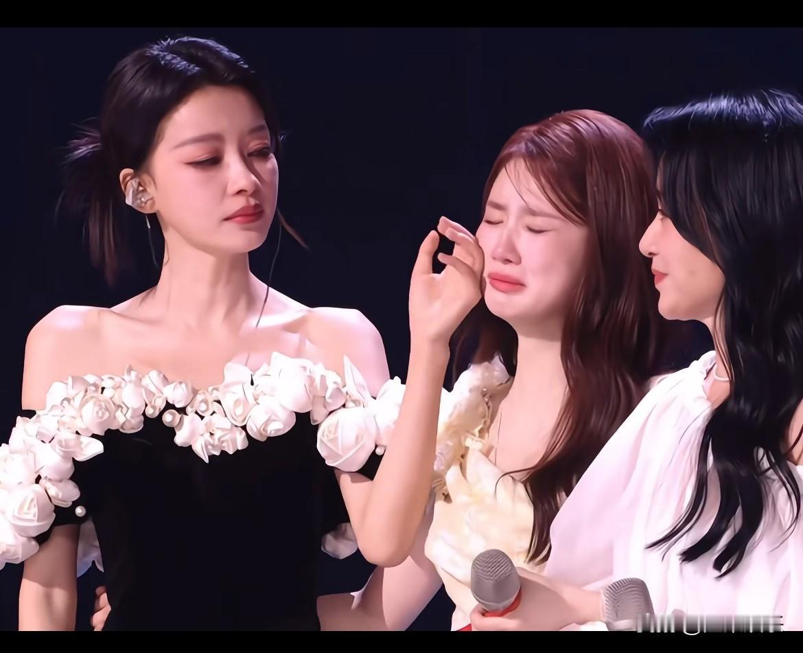 观众大喊黑幕！赵姐走，张姐被骂，孙姐心碎💔！热搜上是张慧雯哭成了何悯鸿