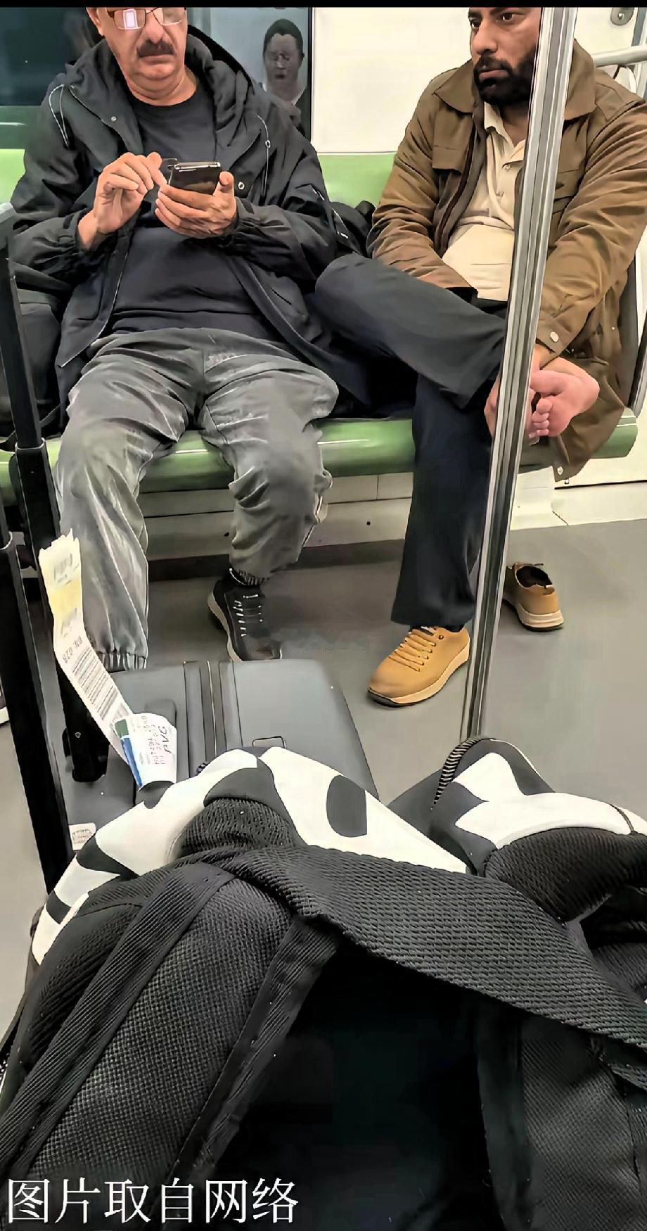 印媒报道，印度人在华被歧视！不是岐视？是厌恶！他们那些臭毛病中国人实在不能接受