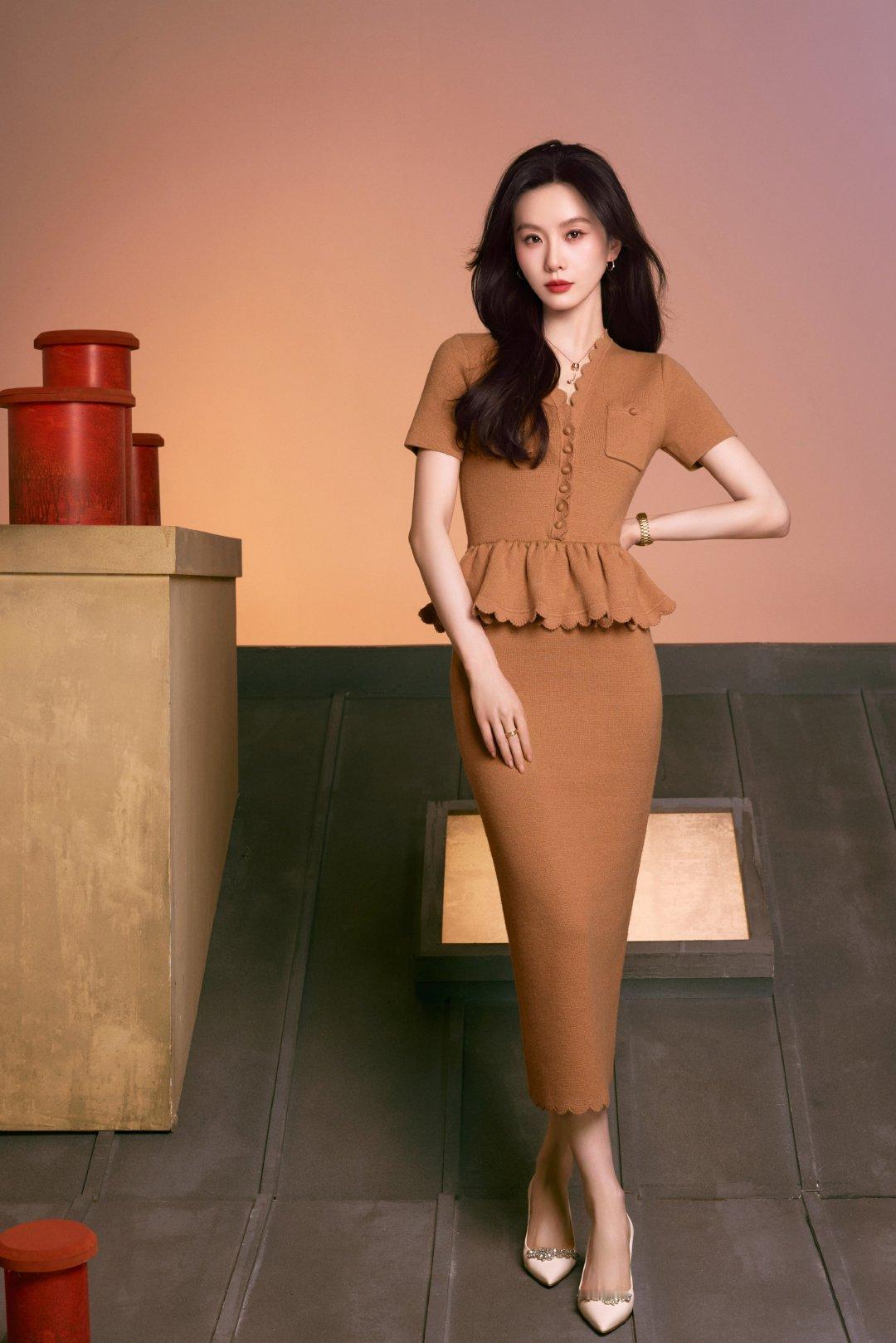 刘诗诗就这么雨露均沾影视代言品牌一个不落欧米茄，Celine，sp，Qeelin