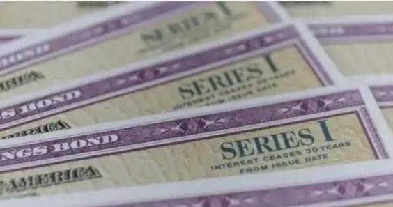 一旦中国今天清空全部7307亿美元美债，明天我们自己的出口企业，就将接不到一