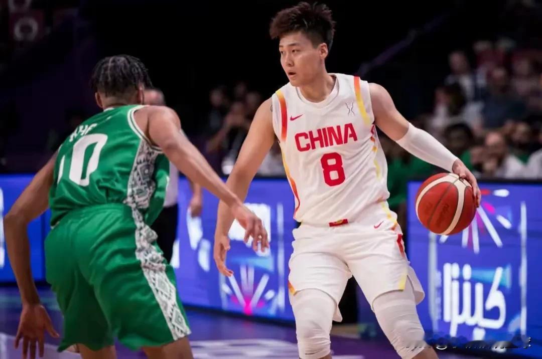 不可思议！中国以93:88击败沙特队，本场有4位赢球功臣：一，胡金秋：身为首
