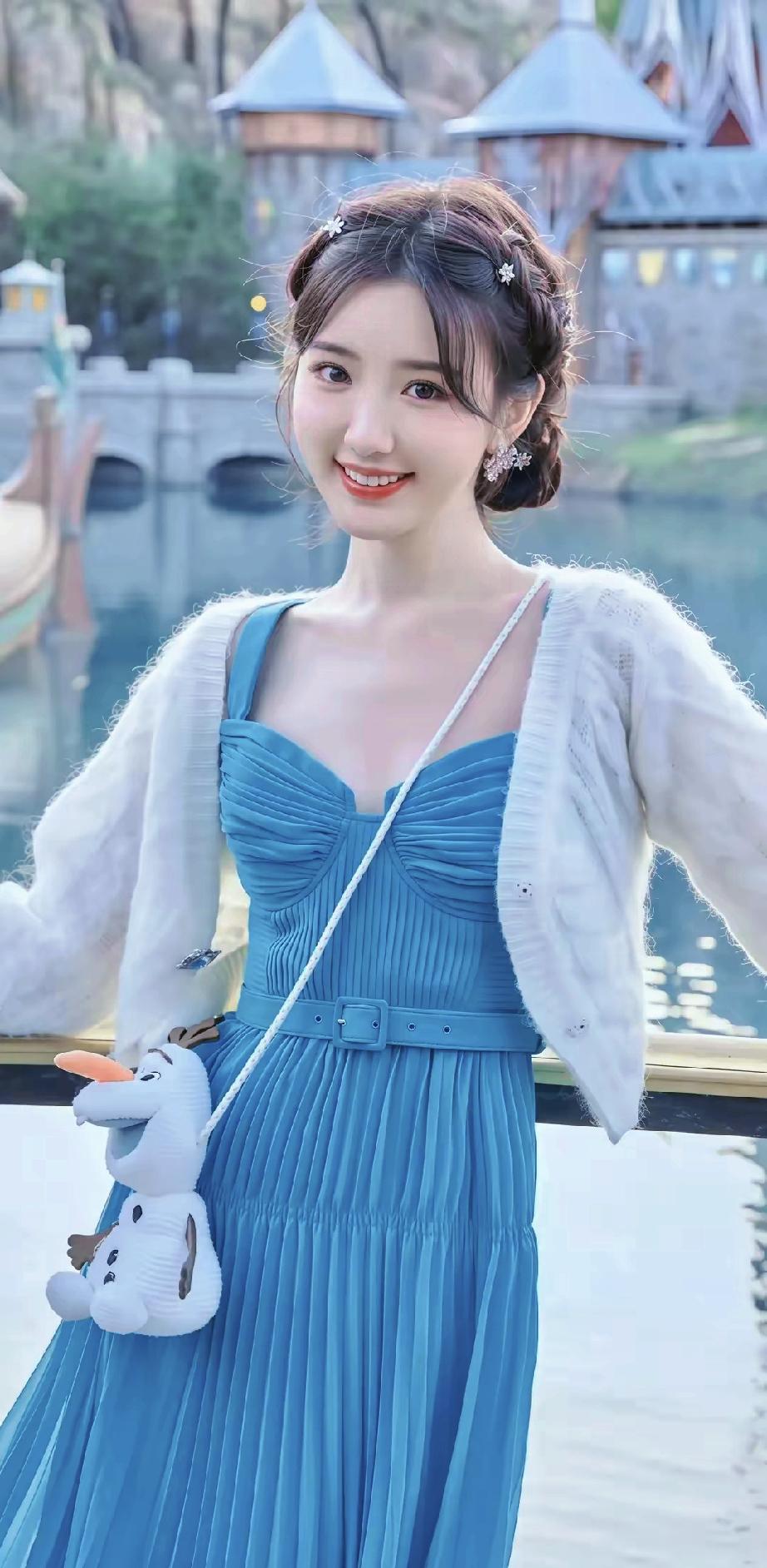 毛晓彤不老女神啊