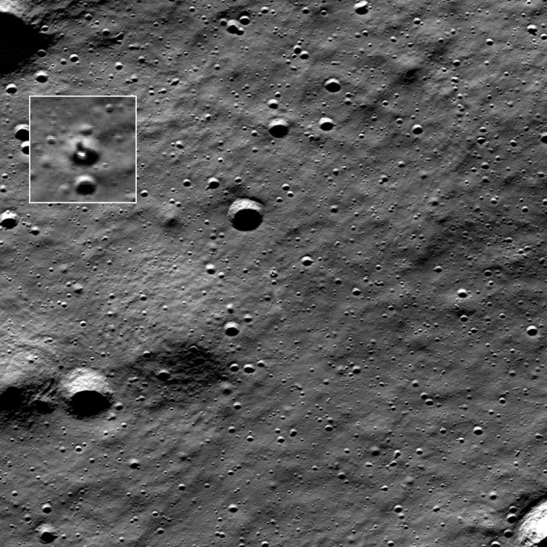 美国月球勘测轨道飞行器(LRO)拍摄的IM-2月球着陆器，好像着到月坑里😲​