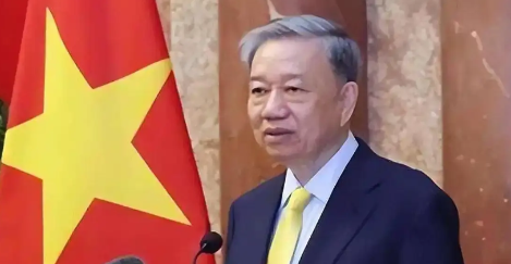 柬埔寨签下“卖身契”？美国关税刀架脖子，洪玛奈低头了！预言成真！柬埔寨这次真