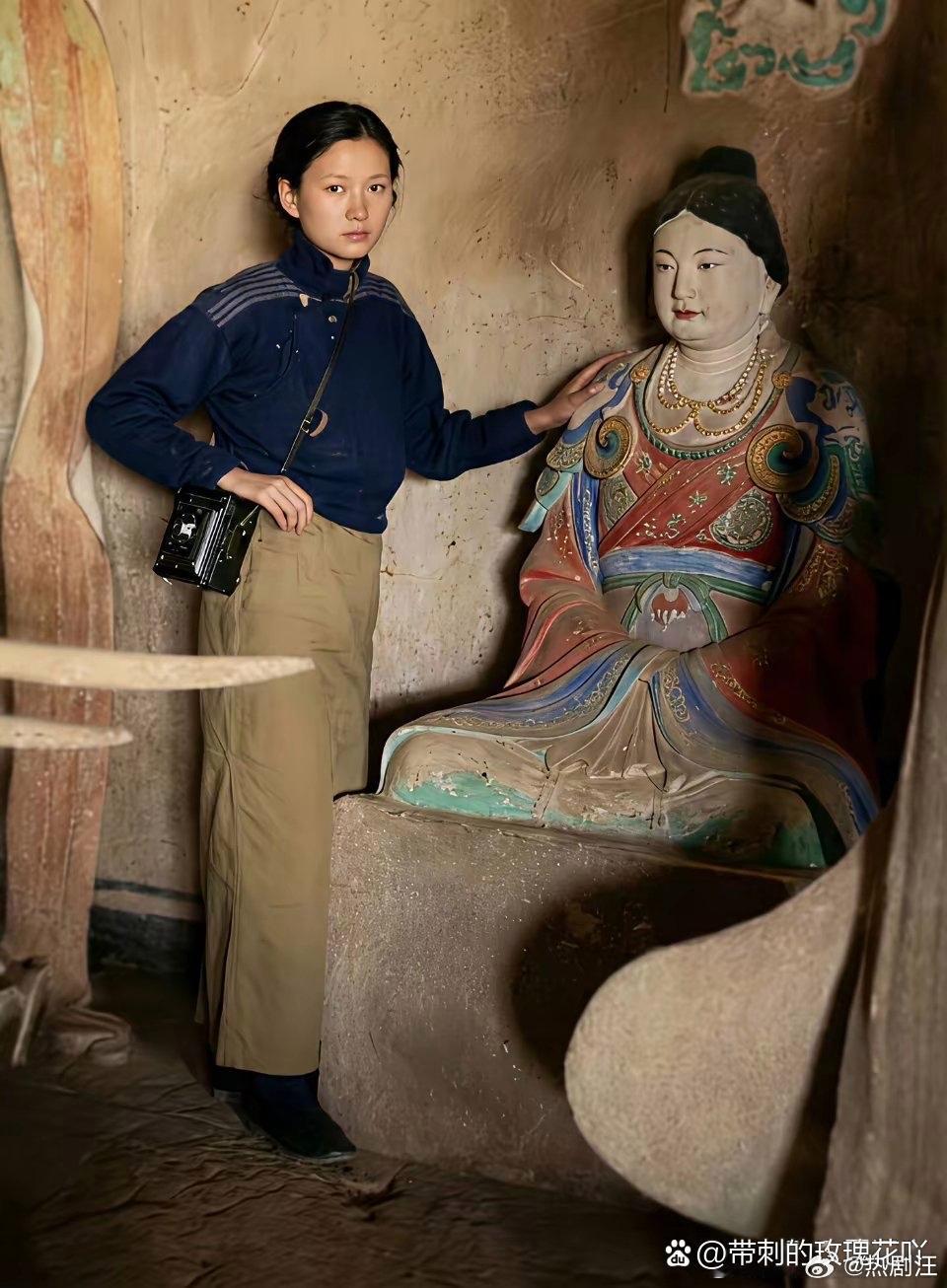 如果我不告诉你，她是林徽因，你可能不会惊讶。如果我告诉你，这是八九十年前拍的照片