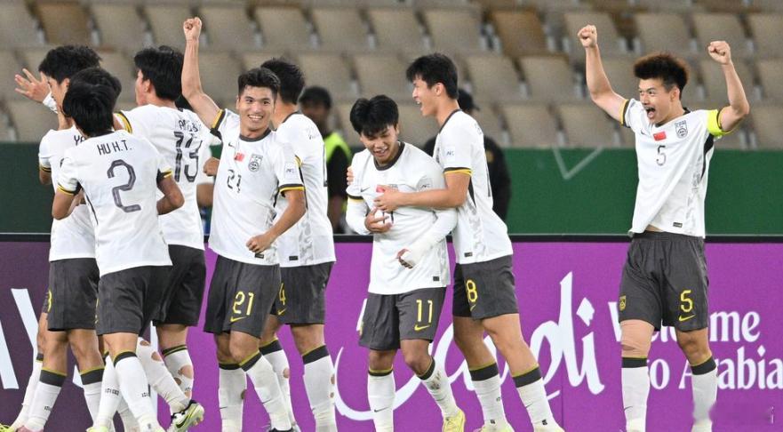 U23国足3比0越南U23五场零封啊！伊拉克0-0国足U3国足U231-0