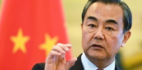 中方准备迎战，美逼中国缴罚金，开口价就是1750亿，王毅反将一军！美国这回是真不
