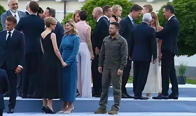 谁能为这张照片取个贴切的名字?我觉得一定会获奖！