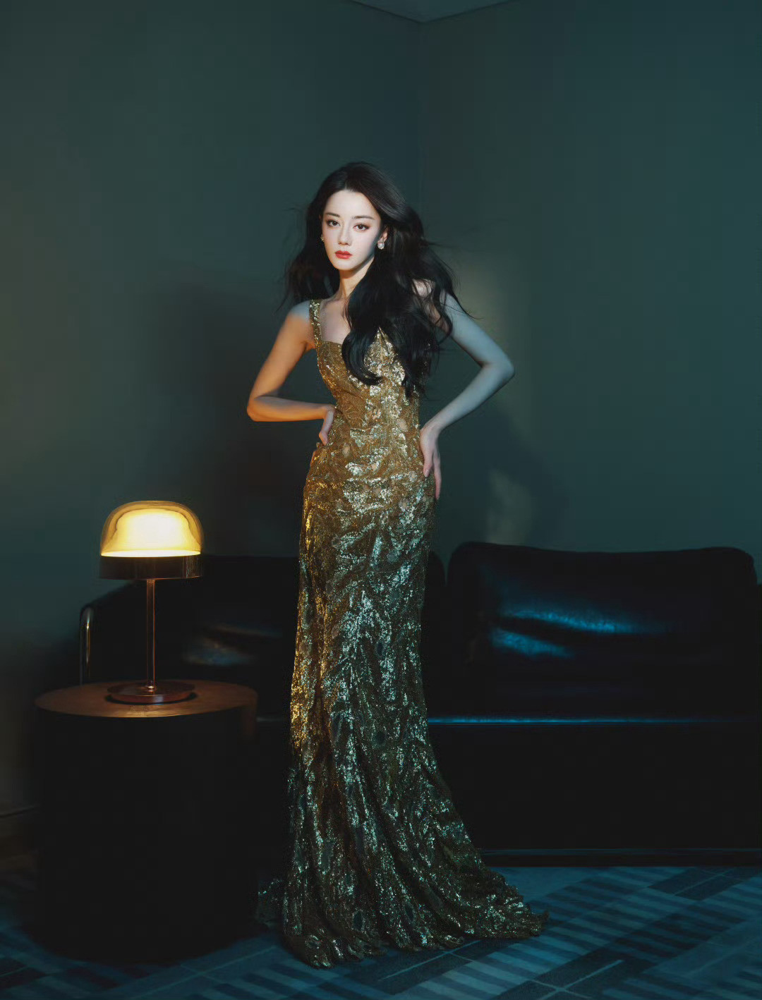 迪丽热巴路虎卫士全驭代言人迪丽热巴dlrb热巴开卫士dlrb迪丽热巴卫蓝