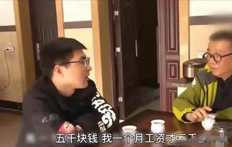 男子年轻时抛弃妻子，对儿子也不管不问，儿子由母亲养大后，好不容易生活有了起色，却