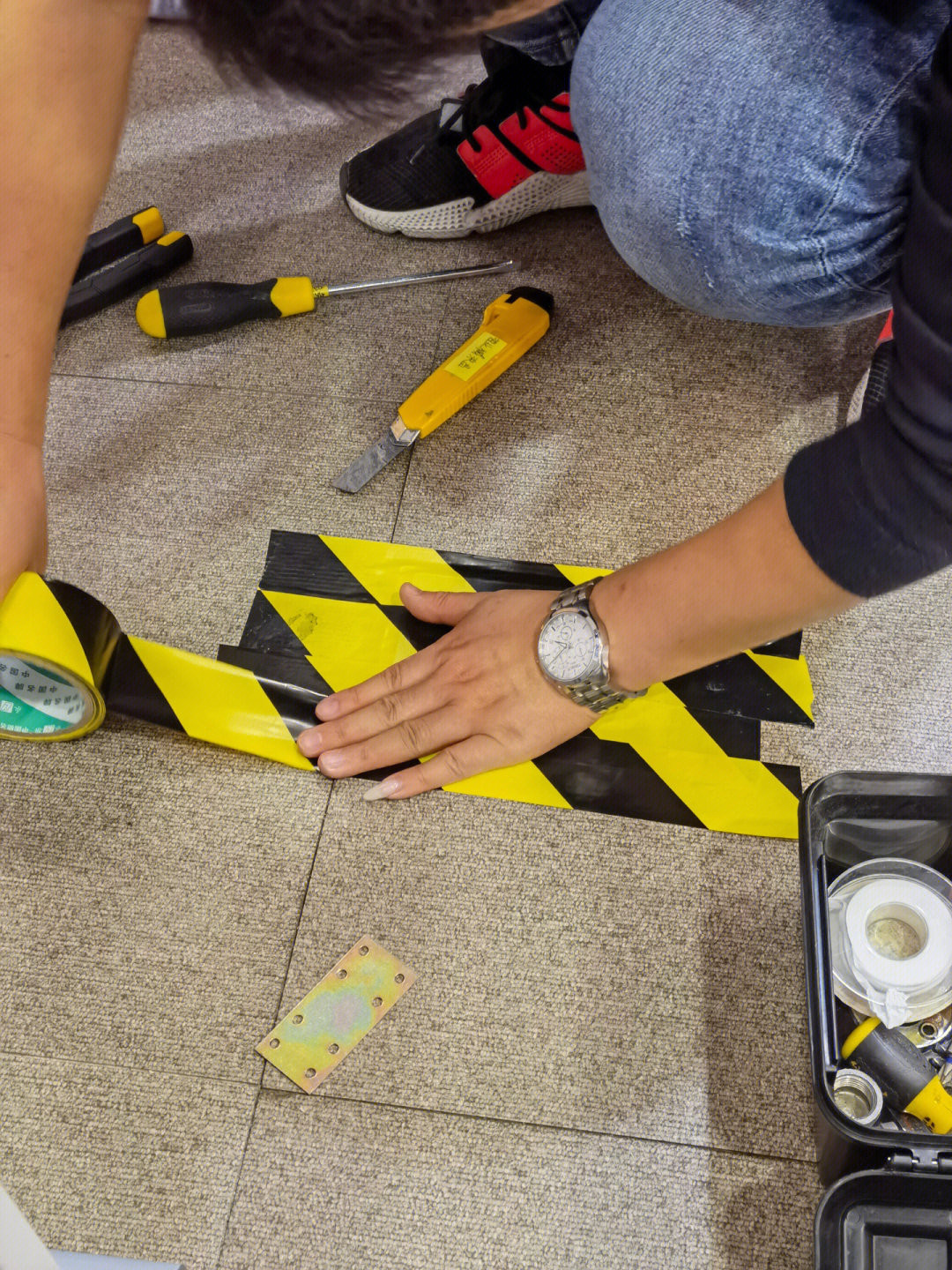 凭一己之力让公司重新装修