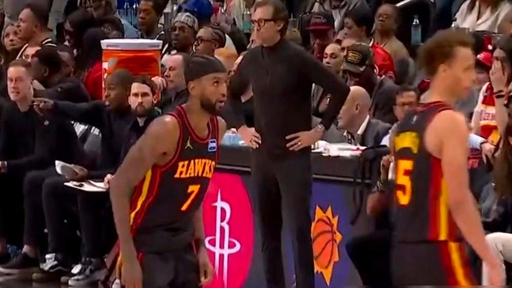 赢了球，却把自己送进了“屠宰场”。纽约尼克斯队这波操作，真是让人看不懂。