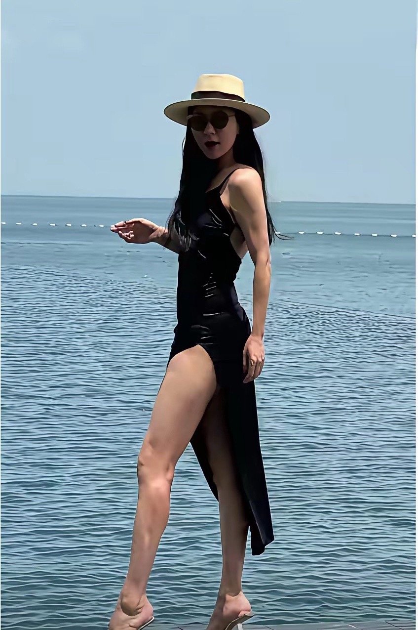 谢贤离开前后，其前女友Coco今昔对比，外貌变化实在太大了，到底是因为什么使她放松身材管理​