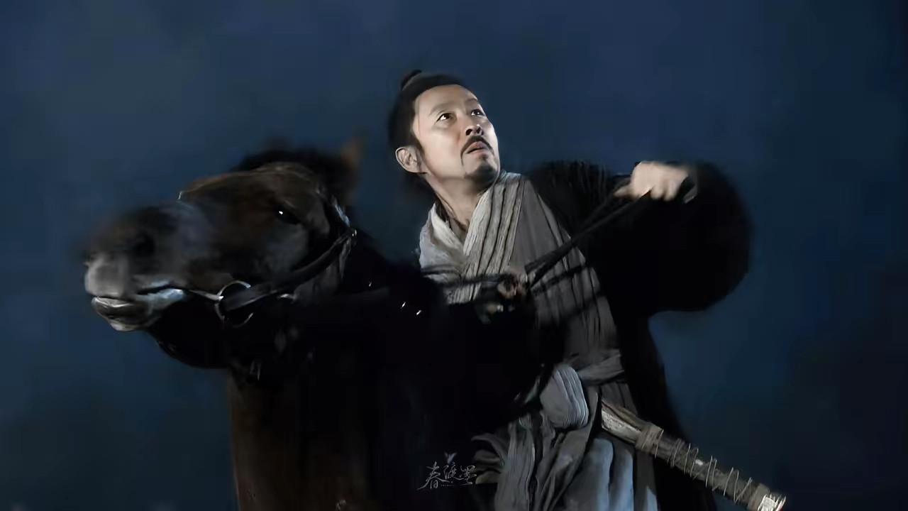 刘邦在称帝后的六年里几乎没舒服过。六年时间，韩王信反，臧荼反，利己反，陈希反，英布反。每次都是御驾亲