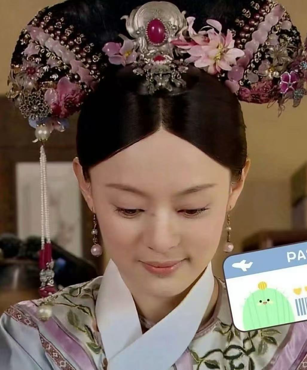 十几年过去了，甄嬛那头饰都旧了，第一次那么真切的感到了时光的流逝啊