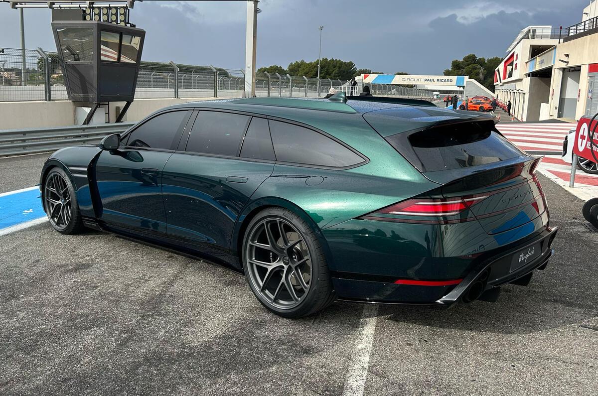 捷尼赛思G90猎装