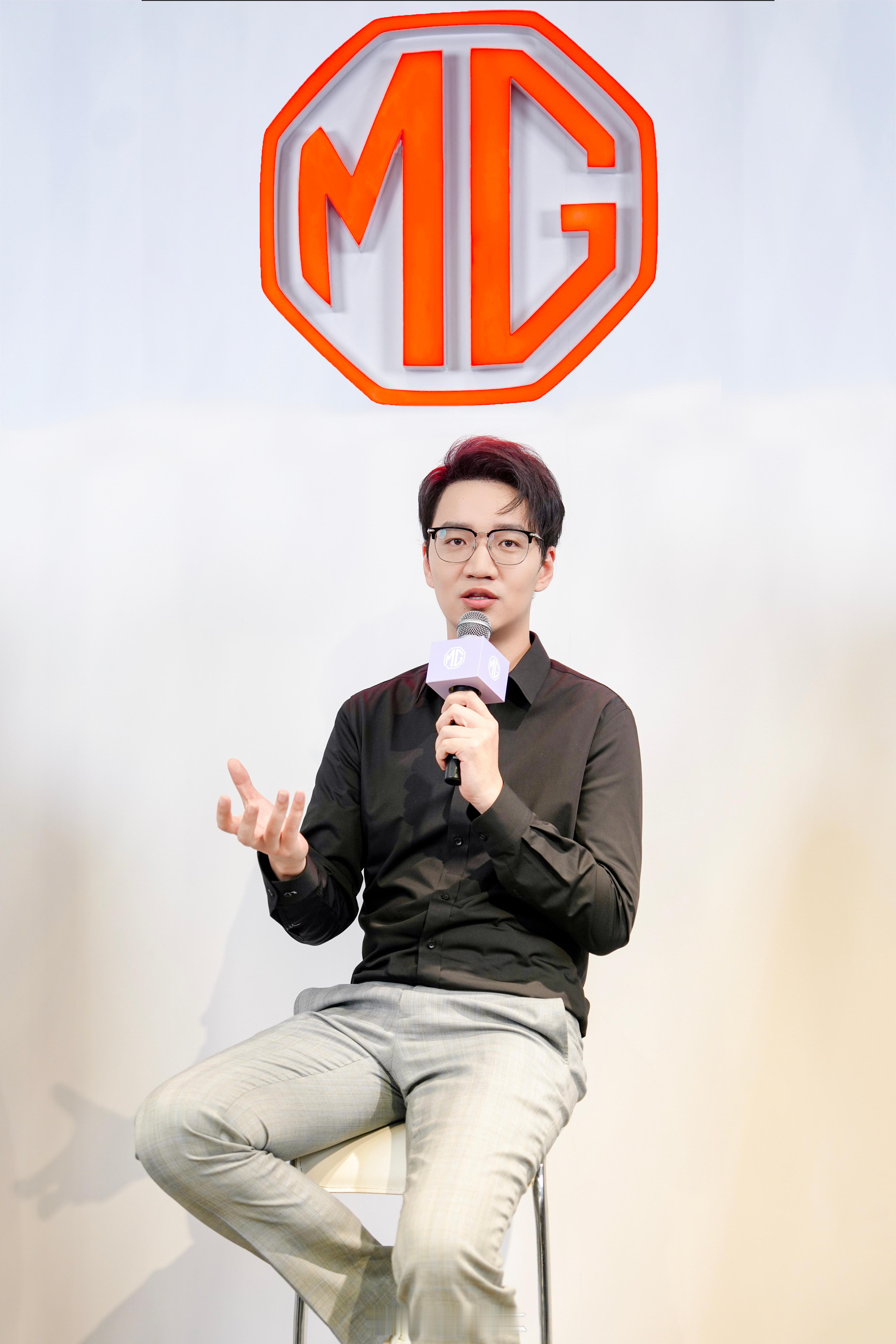 车展报道26：MG品牌高层对话摘要。邵景峰：上汽集团创新研发总院总设计师兼上汽