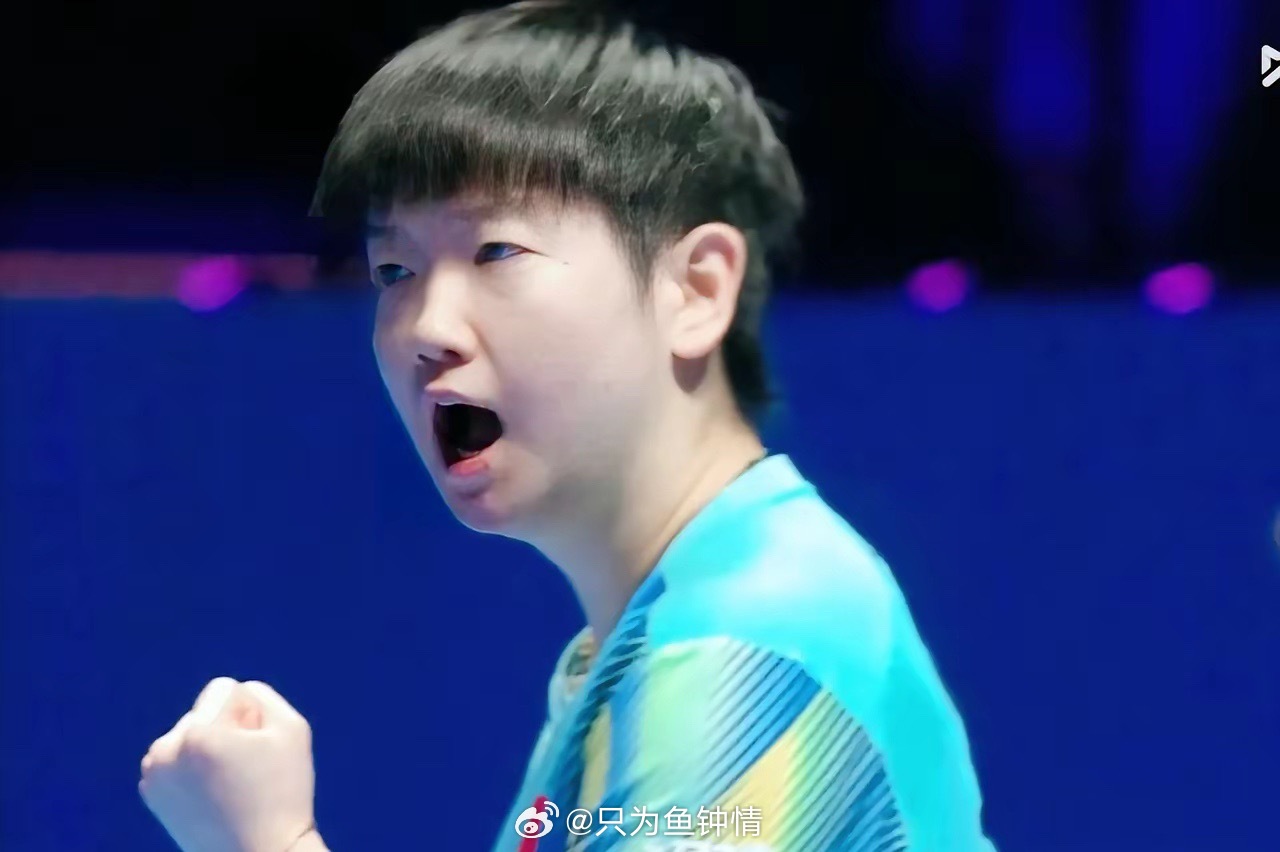 莎莎今天打的这么难，在我看来有三个原因！首先从莎莎喝热水和去更衣室来看，可能是生