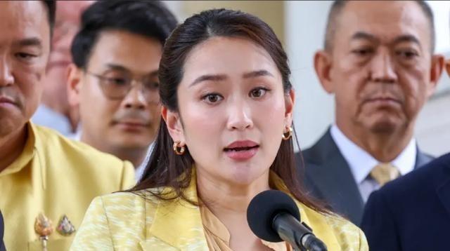 柬埔寨求锤得锤！先得罪了中国，后打泰国的脸，现在好了，中国啥也不做就看着，先让泰