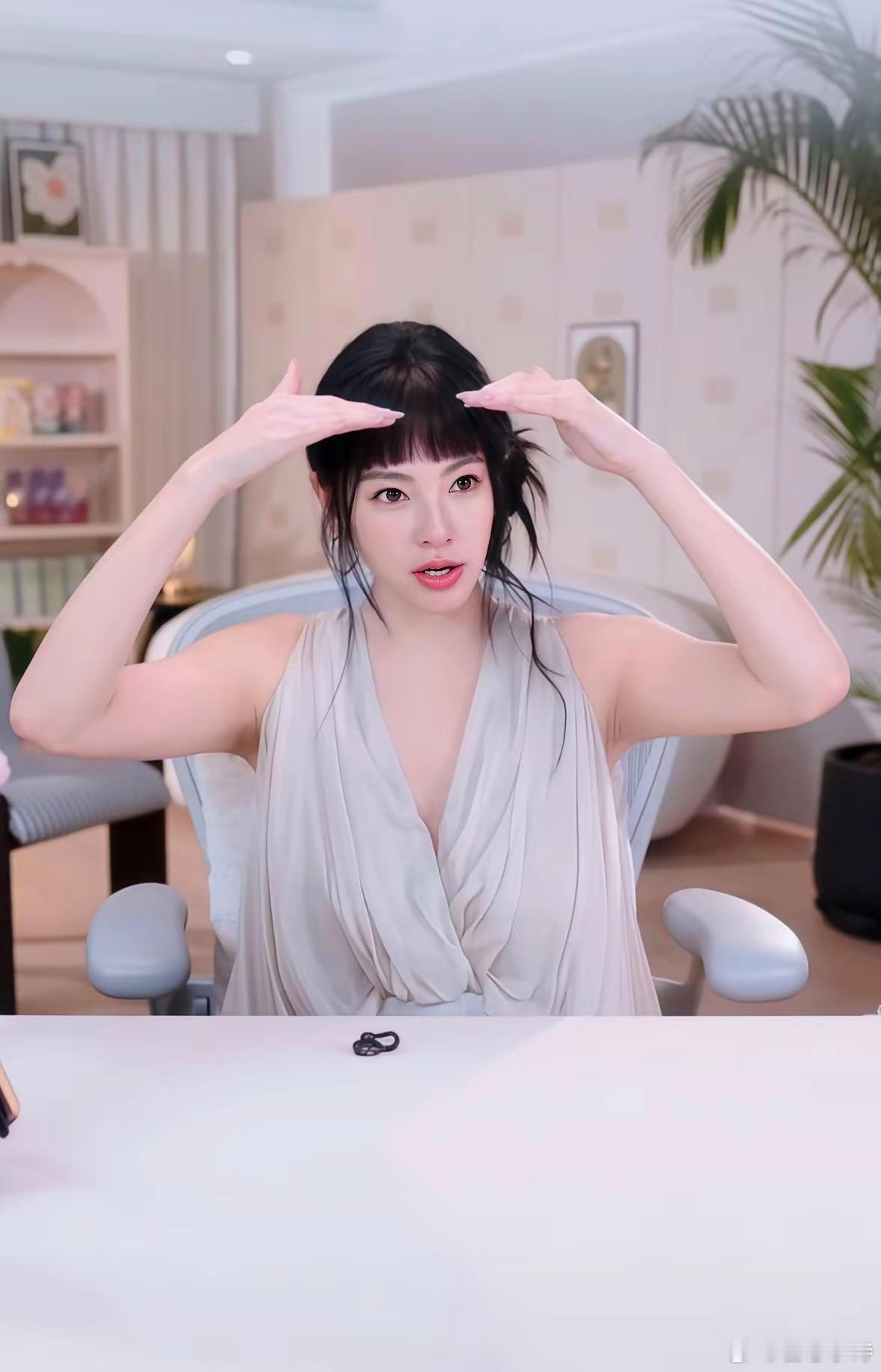 张雨绮这是用了什么科技，怎么突然变年轻？